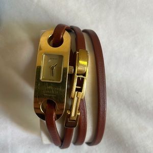 Vintage Gucci 6100L watch